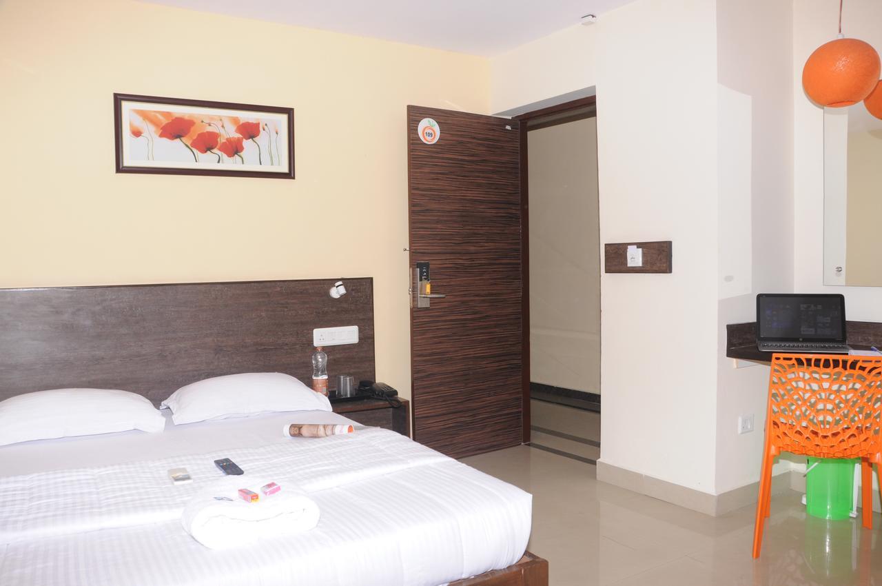 Hotel Orangeinn Omr Perungudi 첸나이 외부 사진
